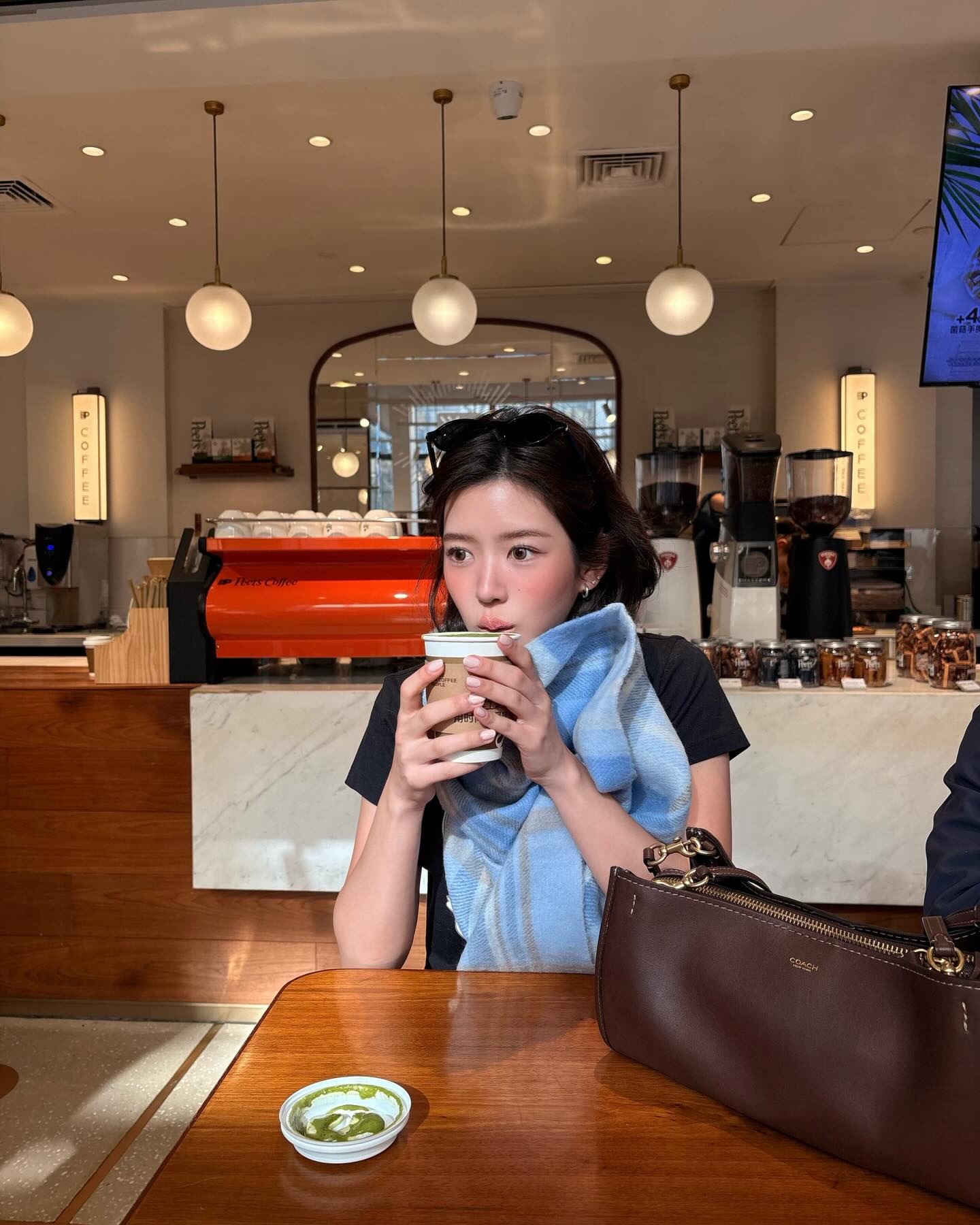 จูเน่ - เพลินพิชญา โกมลารชุน