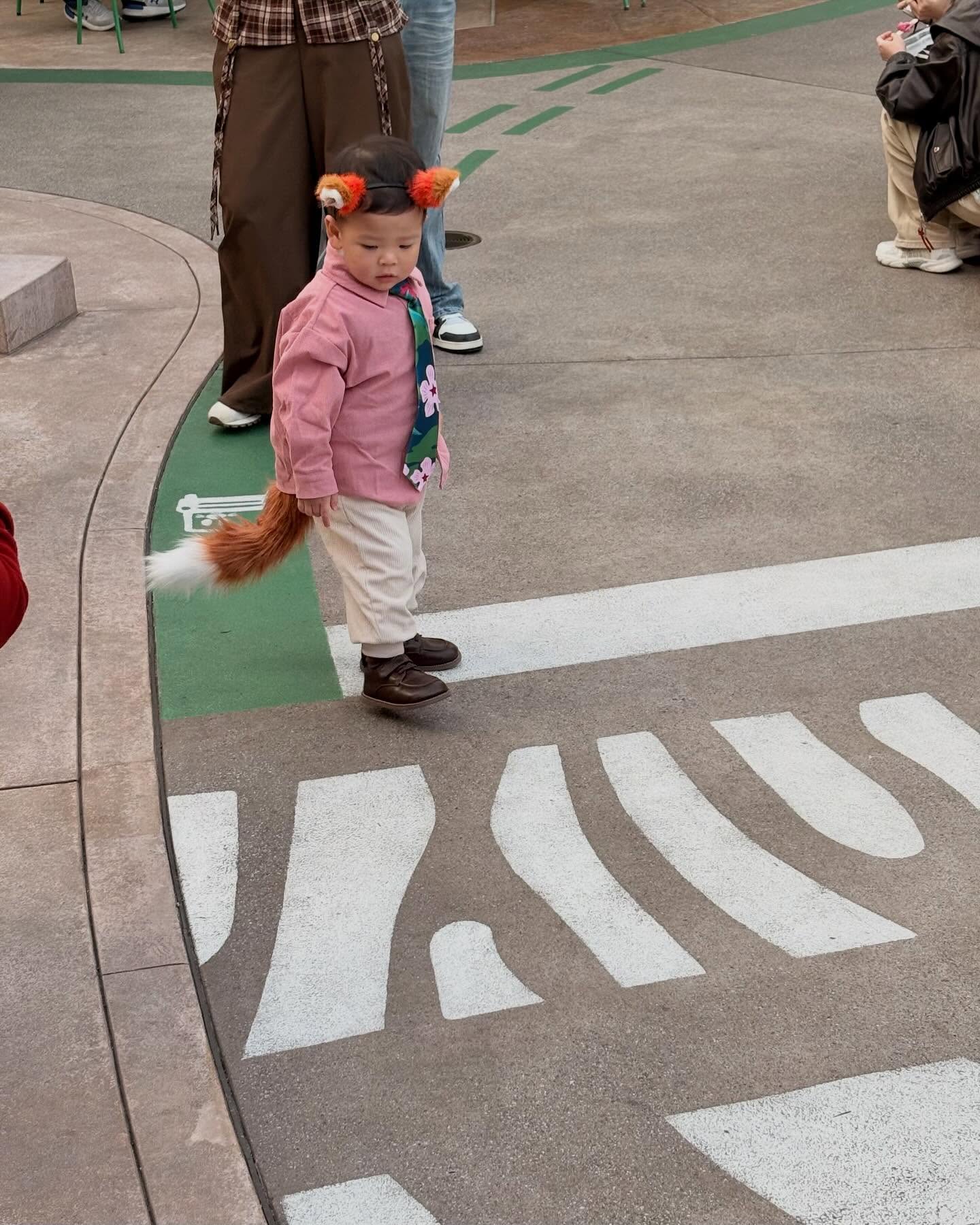 จูเน่ - เพลินพิชญา โกมลารชุน