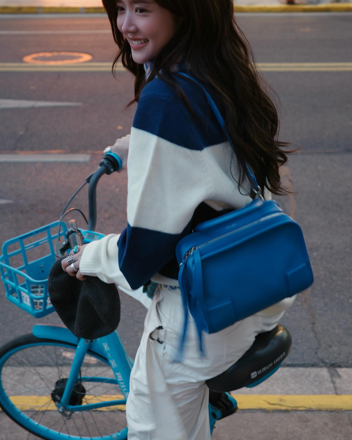 จูเน่ - เพลินพิชญา โกมลารชุน