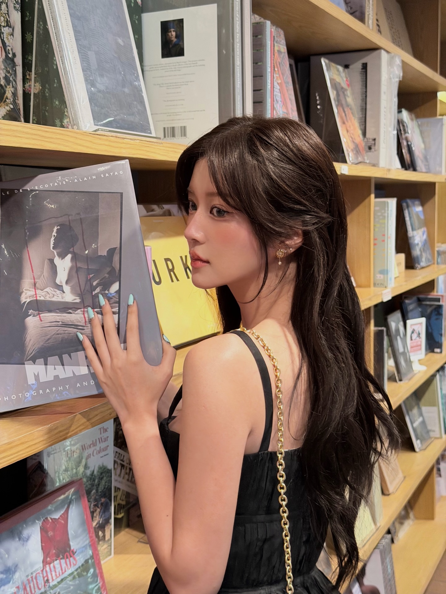 จูเน่ - เพลินพิชญา โกมลารชุน