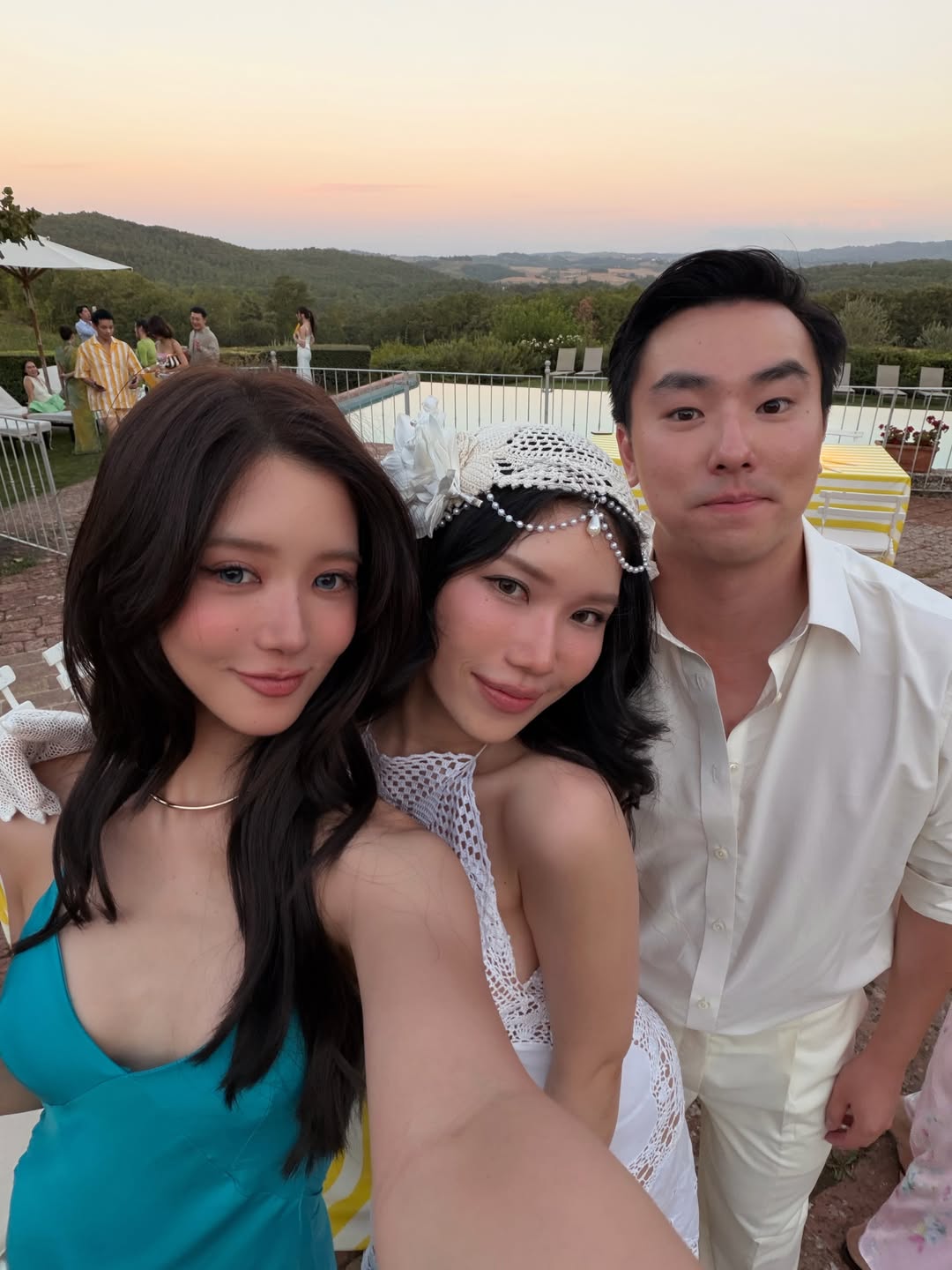 จูเน่ - เพลินพิชญา โกมลารชุน