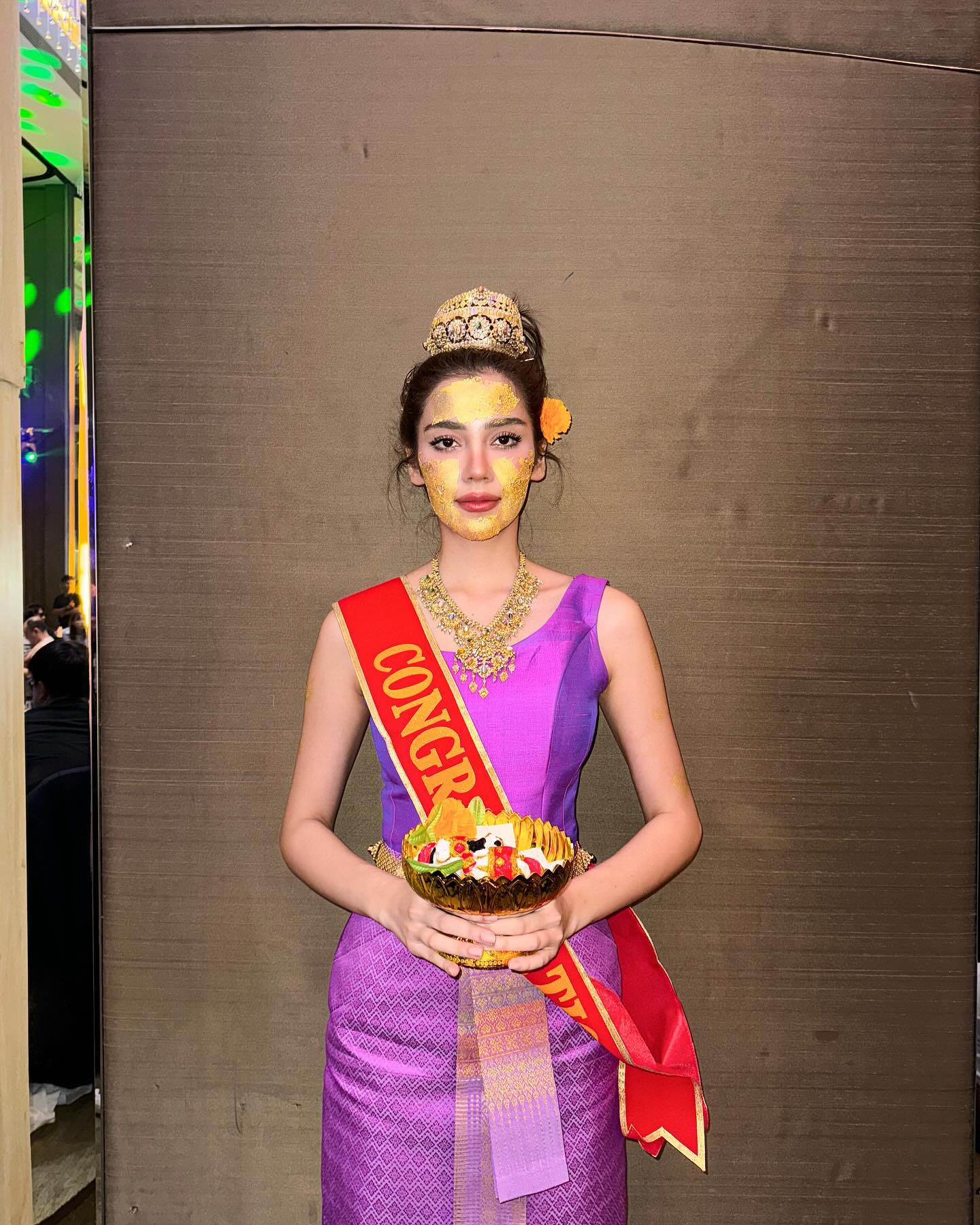 จีน่า - วิรายา ภัทรโชคชัย