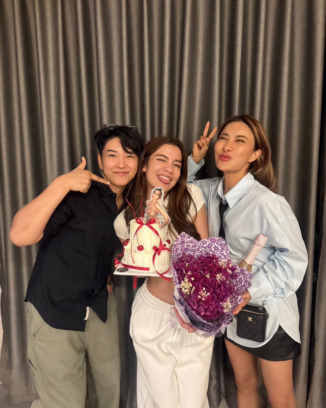 จีน่า - วิรายา ภัทรโชคชัย