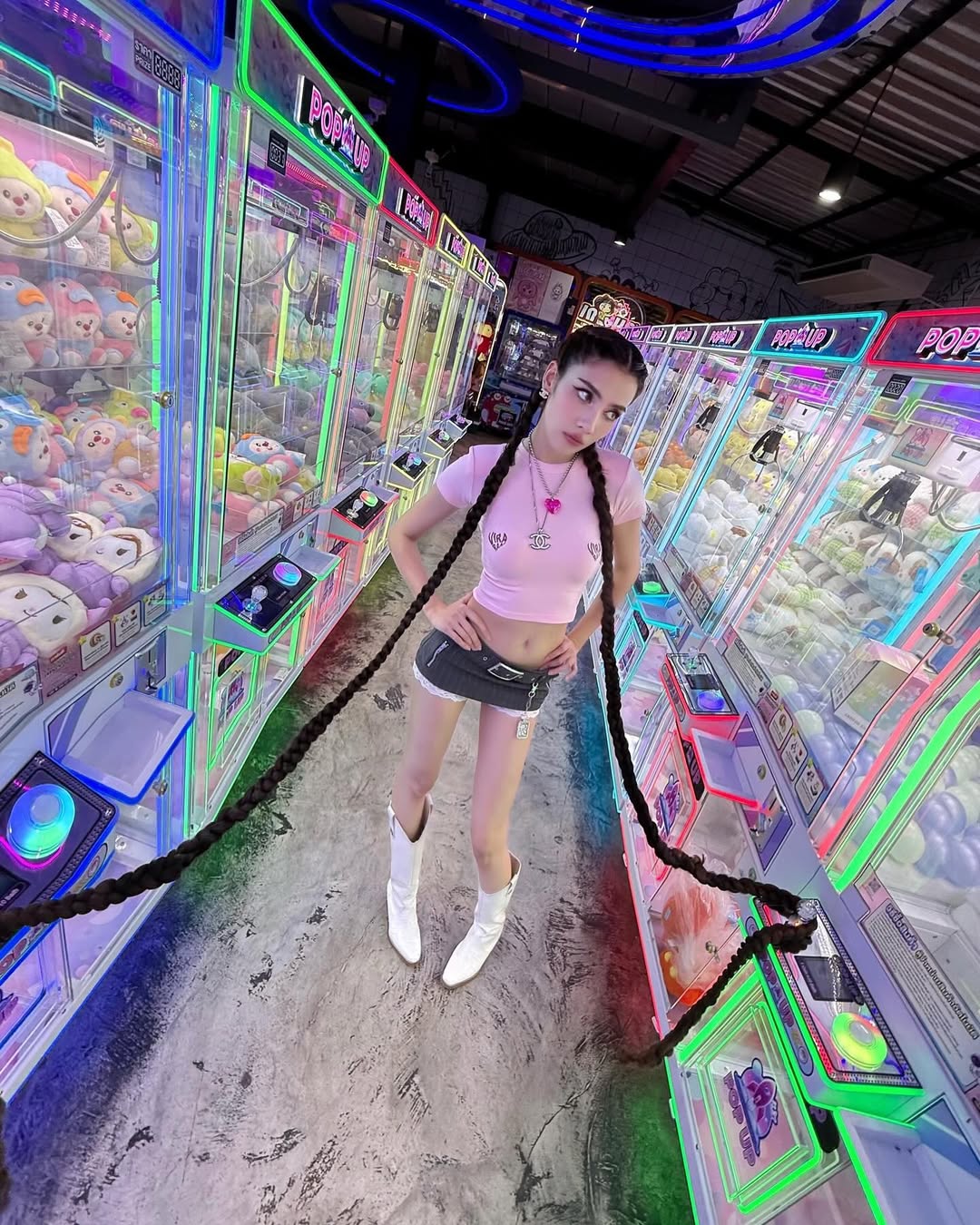 จีน่า - วิรายา ภัทรโชคชัย