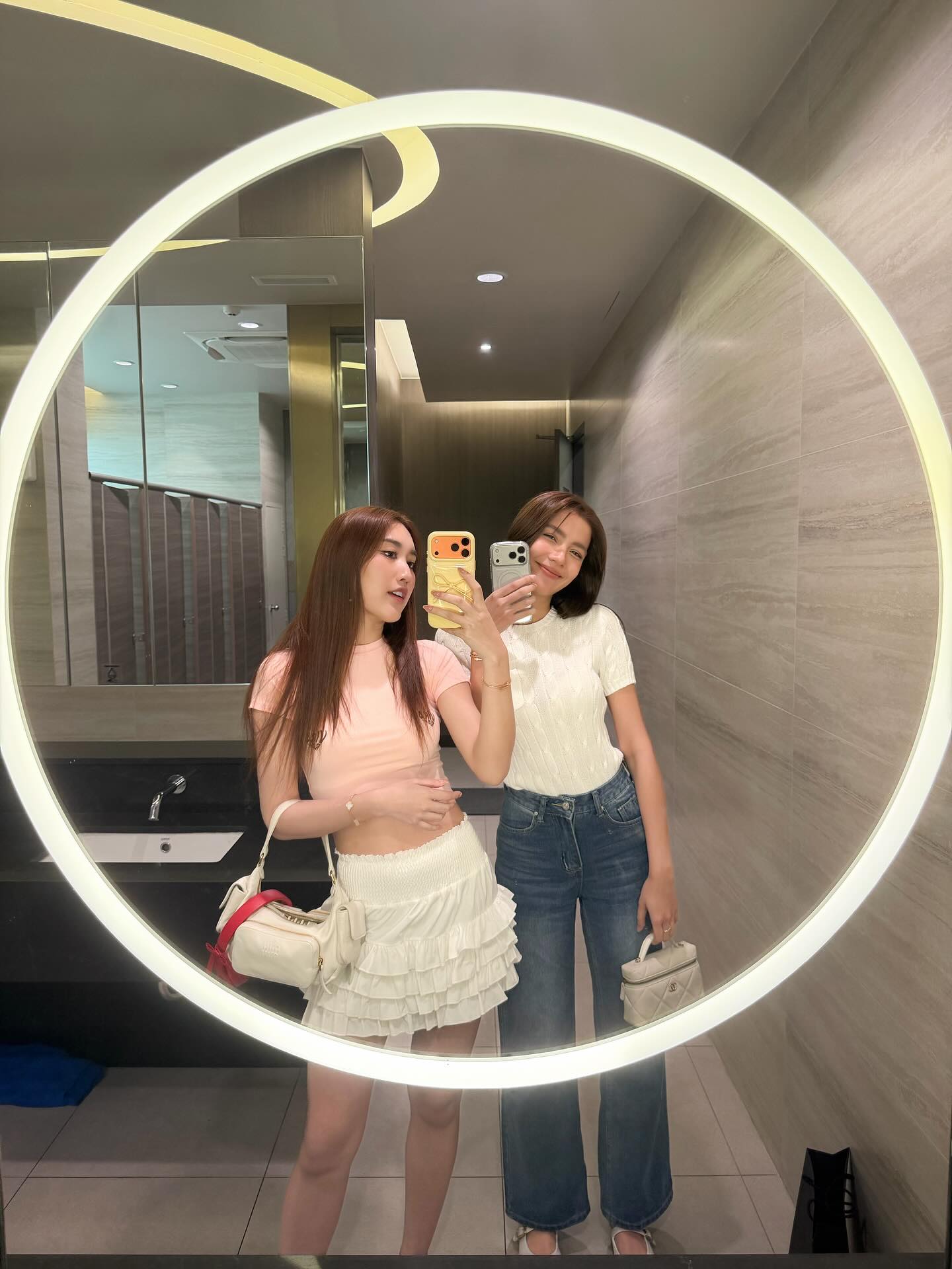 จีน่า - วิรายา ภัทรโชคชัย