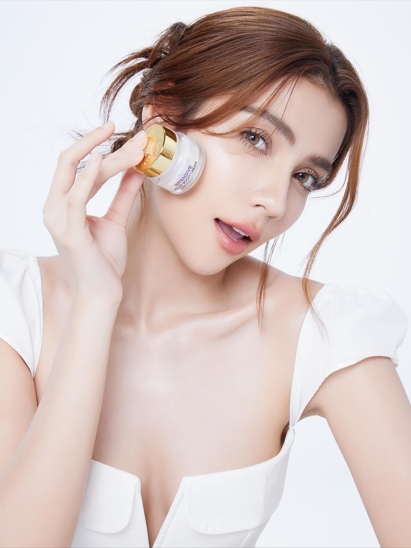 จีน่า - วิรายา ภัทรโชคชัย