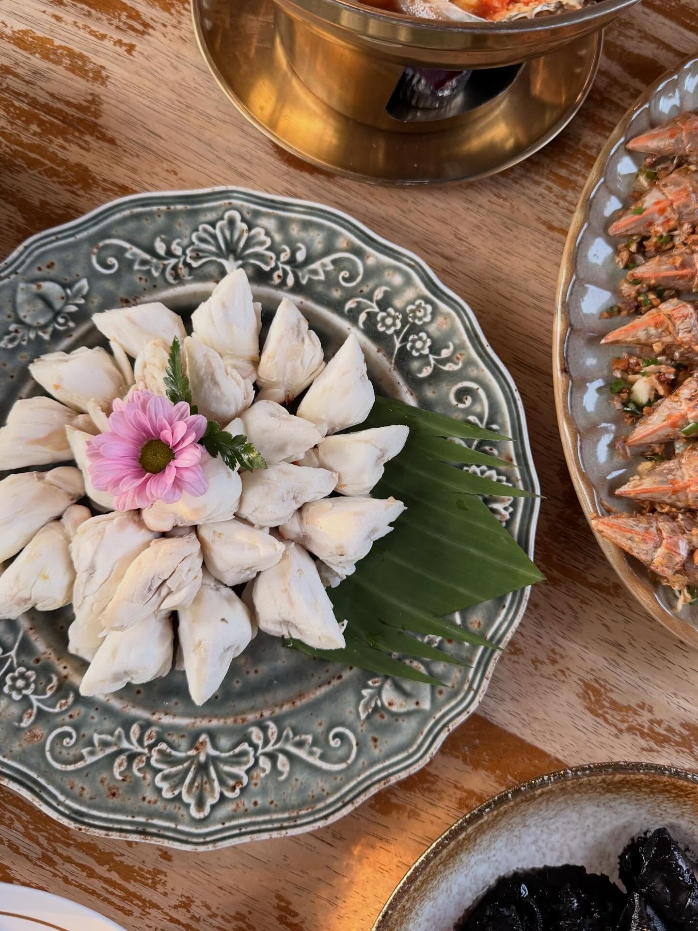 จีน่า - วิรายา ภัทรโชคชัย