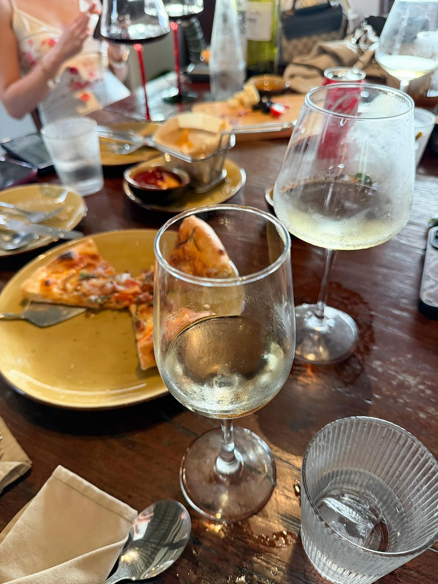 จีน่า - วิรายา ภัทรโชคชัย