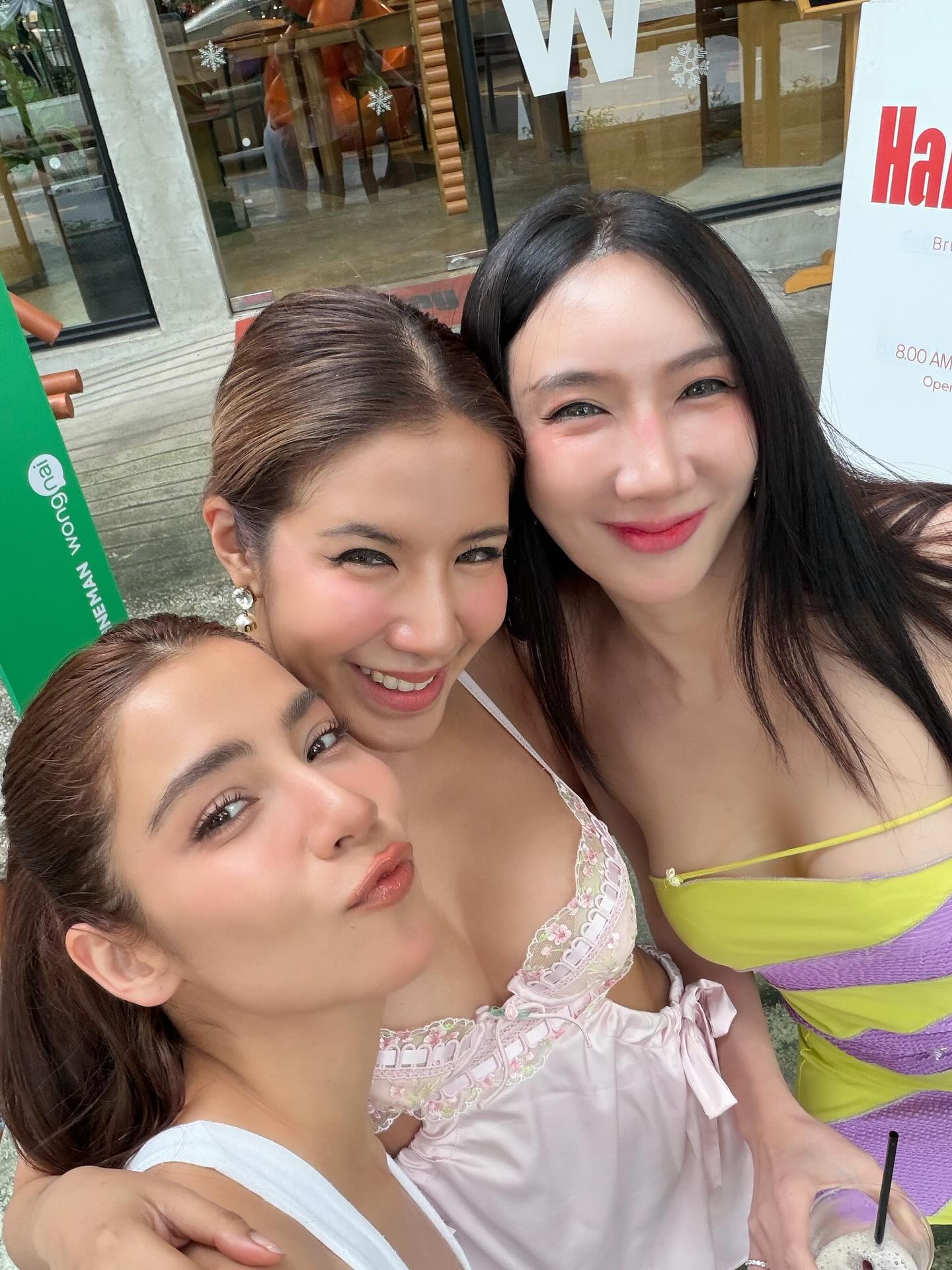 จีน่า - วิรายา ภัทรโชคชัย