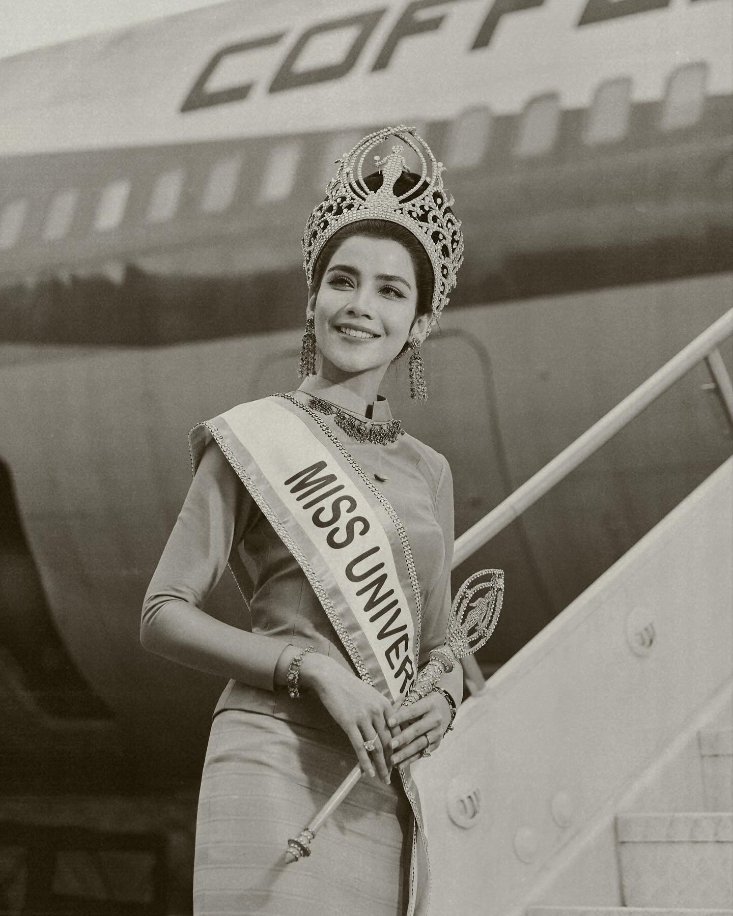 จีน่า - วิรายา ภัทรโชคชัย