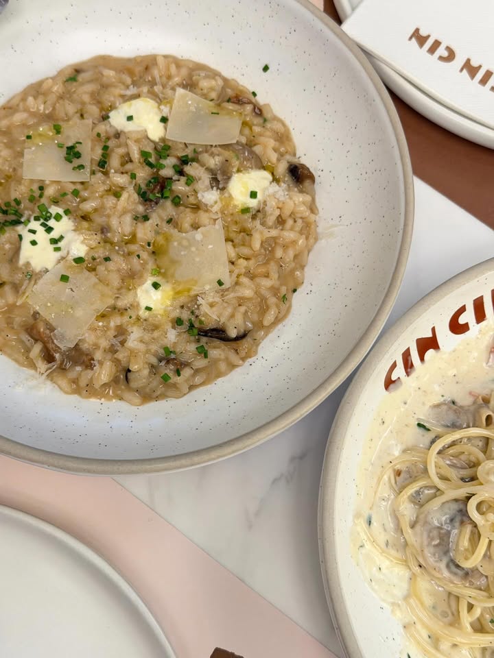 จีน่า - วิรายา ภัทรโชคชัย