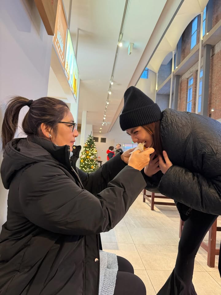 จีน่า - วิรายา ภัทรโชคชัย