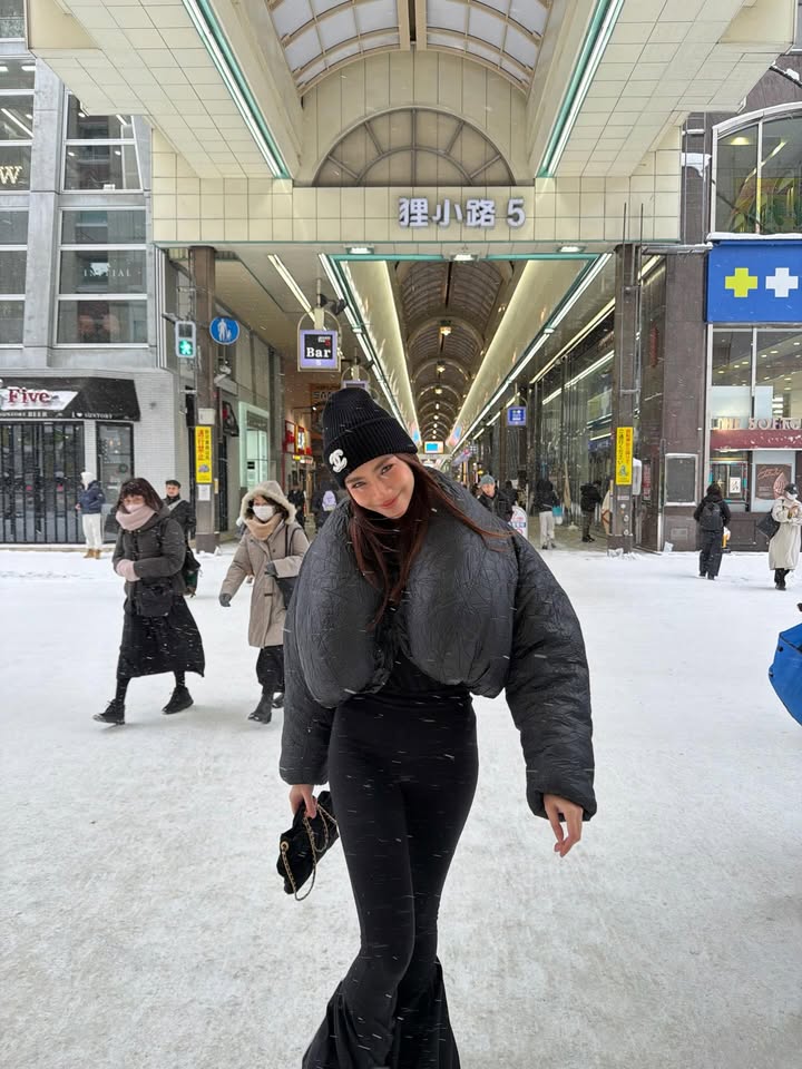 จีน่า - วิรายา ภัทรโชคชัย