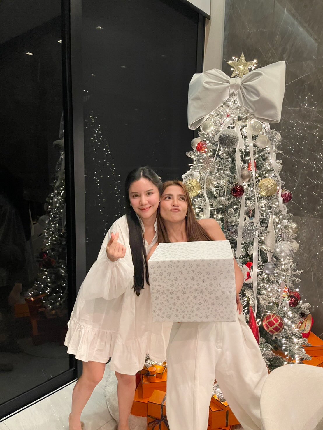 จีน่า - วิรายา ภัทรโชคชัย