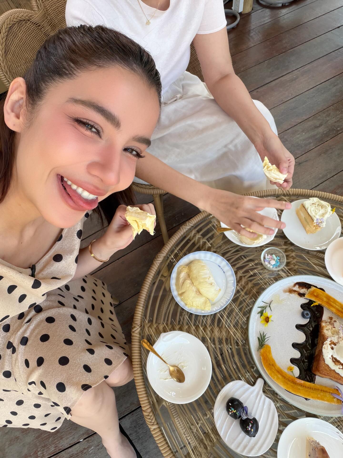 จีน่า - วิรายา ภัทรโชคชัย