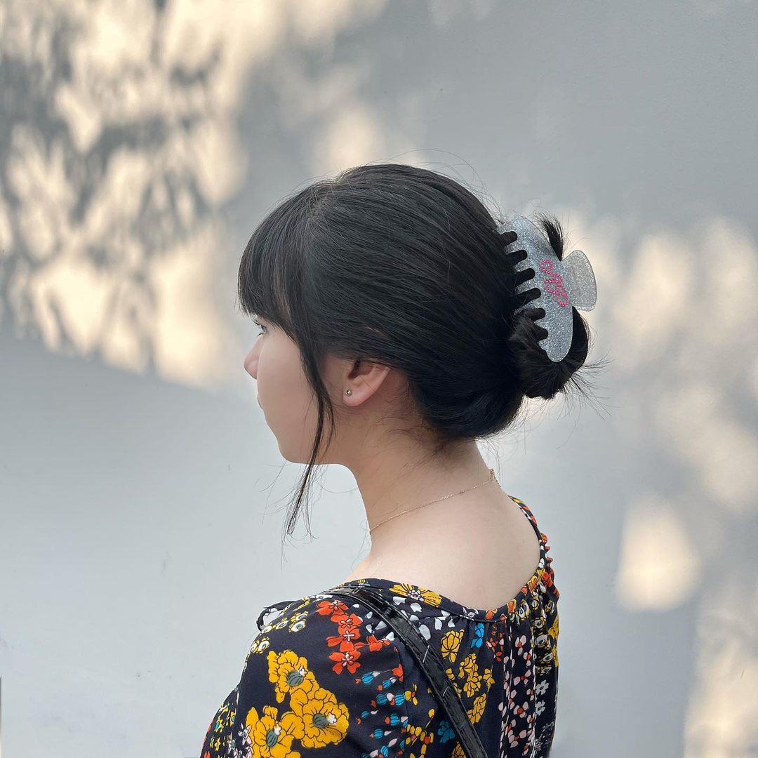 พลอย ศรนรินทร์