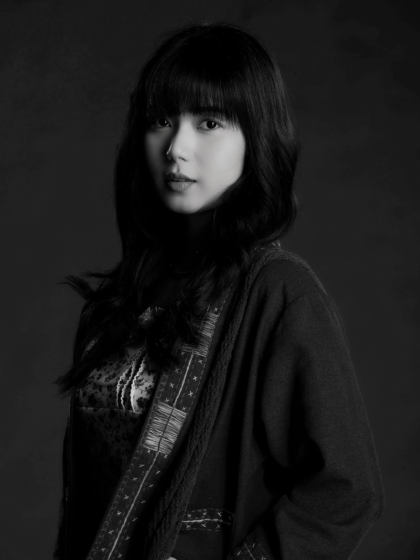 พลอย ศรนรินทร์