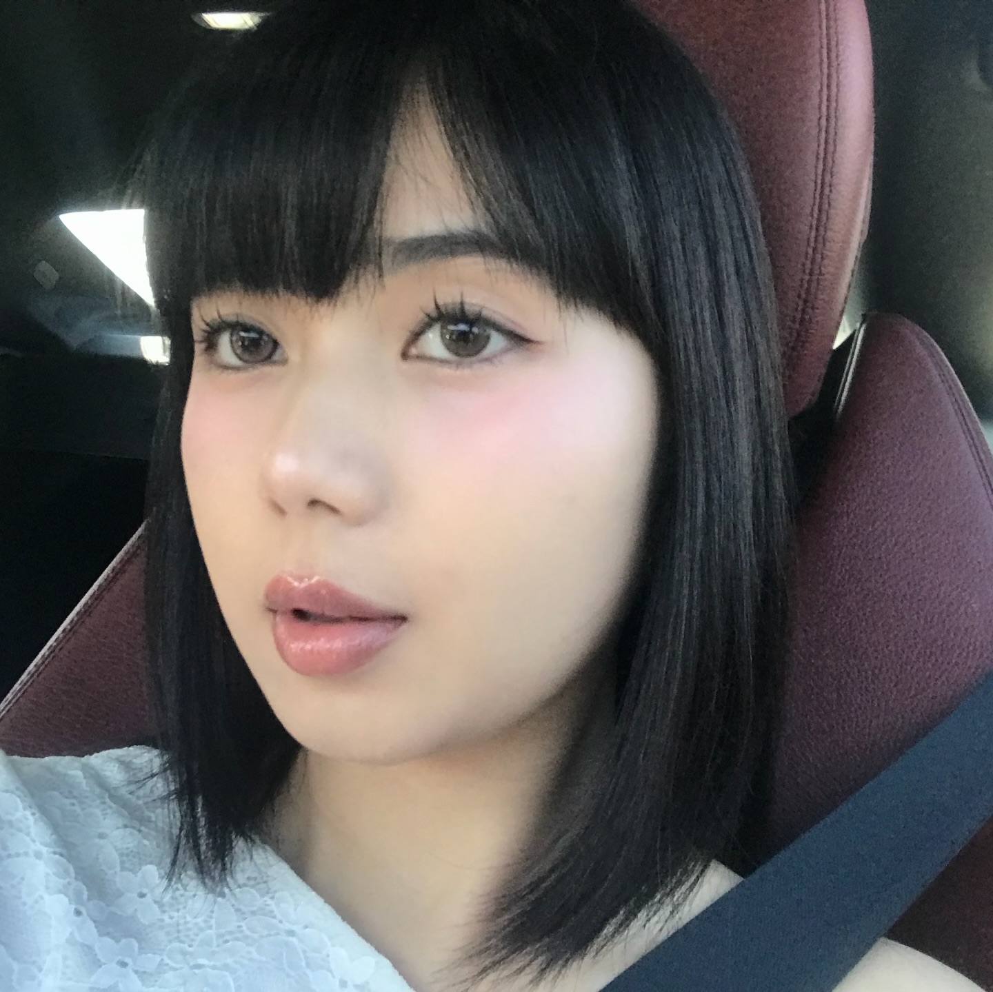 พลอย ศรนรินทร์