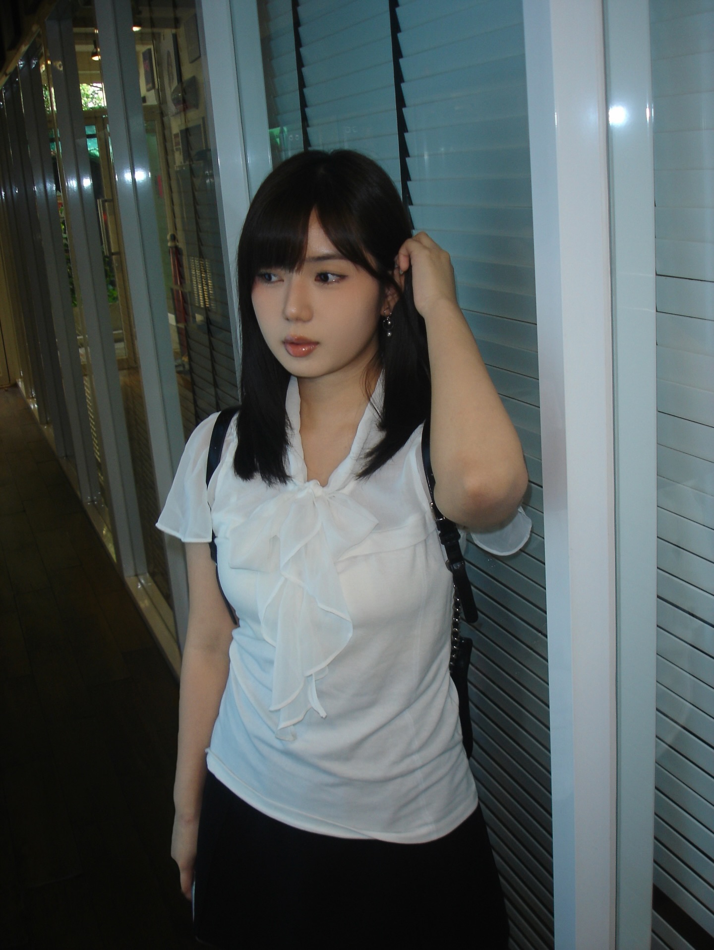 พลอย ศรนรินทร์