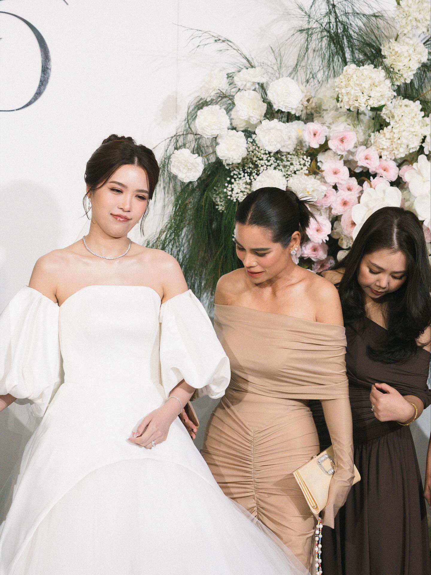 โอปอล์ - ปาณิสรา อารยะสกุล