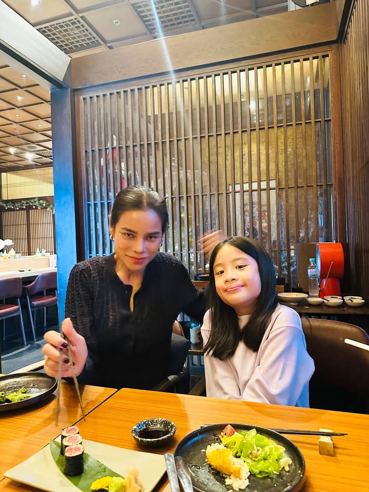 โอปอล์ - ปาณิสรา อารยะสกุล