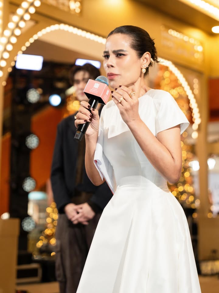 โอปอล์ - ปาณิสรา อารยะสกุล