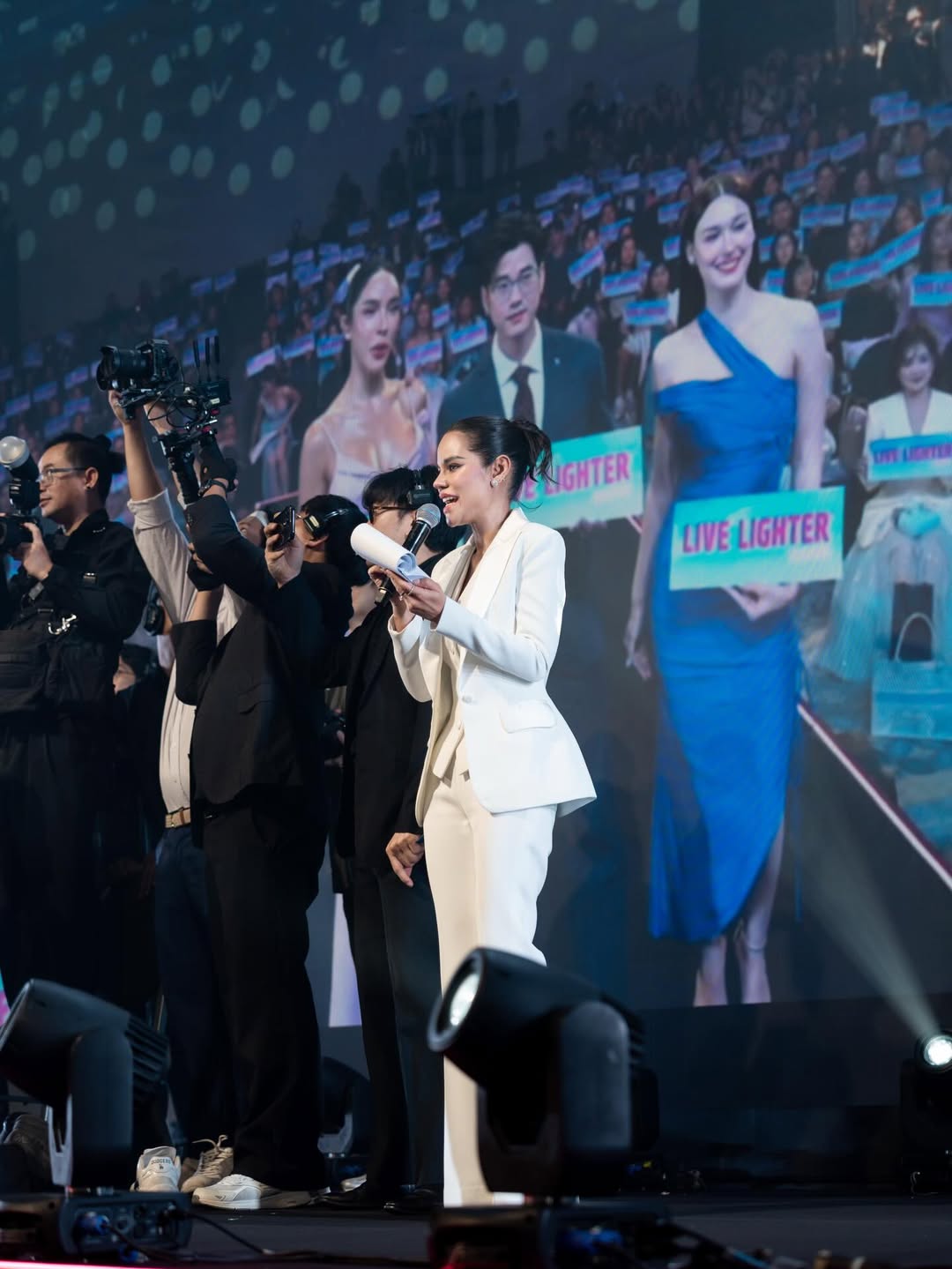 โอปอล์ - ปาณิสรา อารยะสกุล