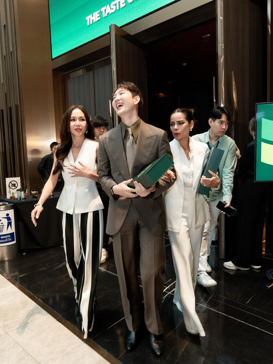 โอปอล์ - ปาณิสรา อารยะสกุล