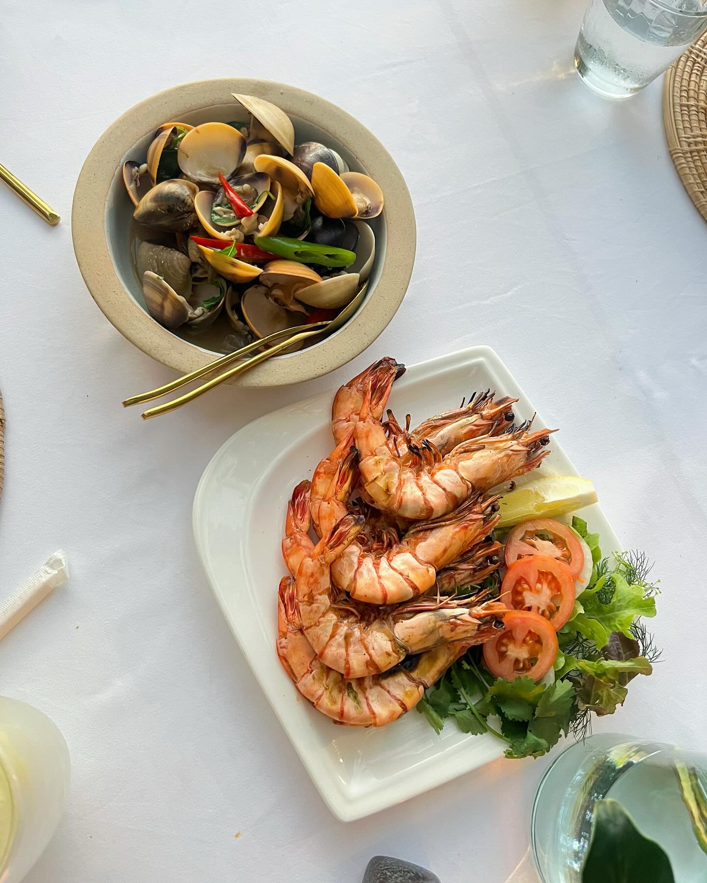 ไผ่ - พาทิศ พิสิฐกุล