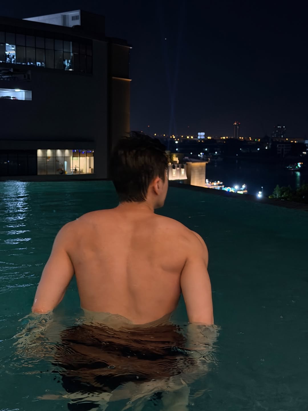 นน - ชานน สันตินธรกุล