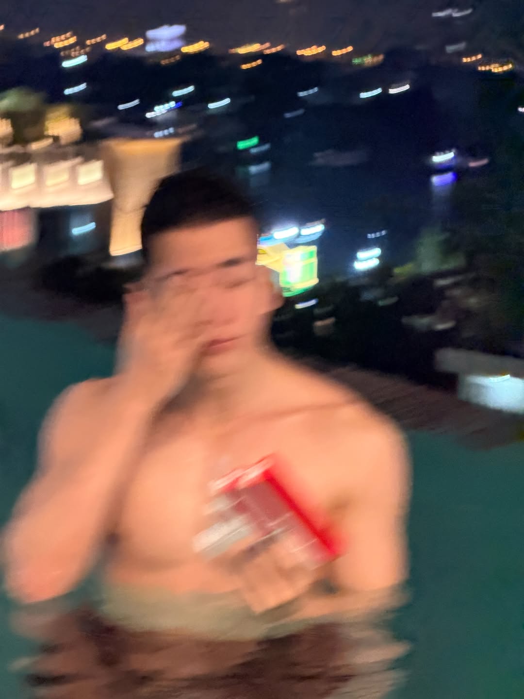 นน - ชานน สันตินธรกุล