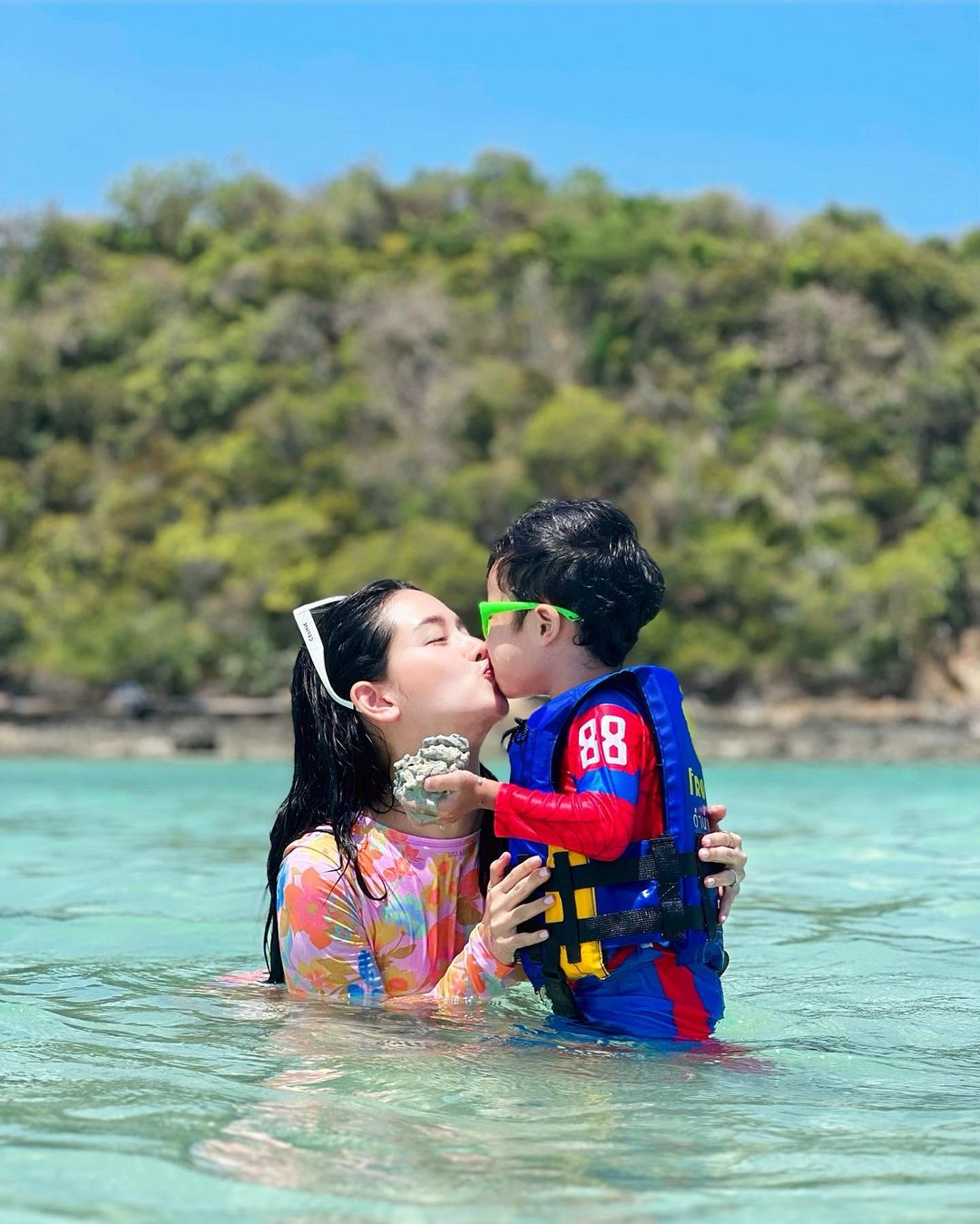 โม - อมีนา พินิจ