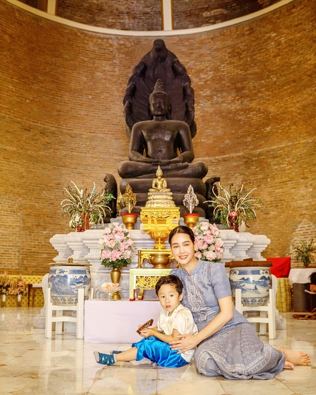 โม - อมีนา พินิจ