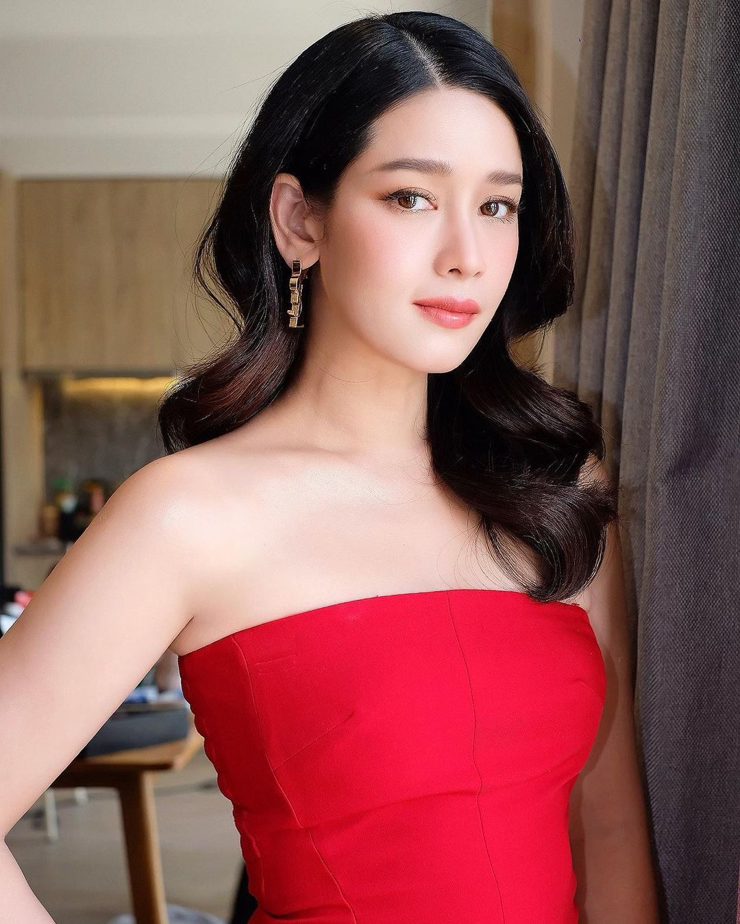 โม - อมีนา พินิจ
