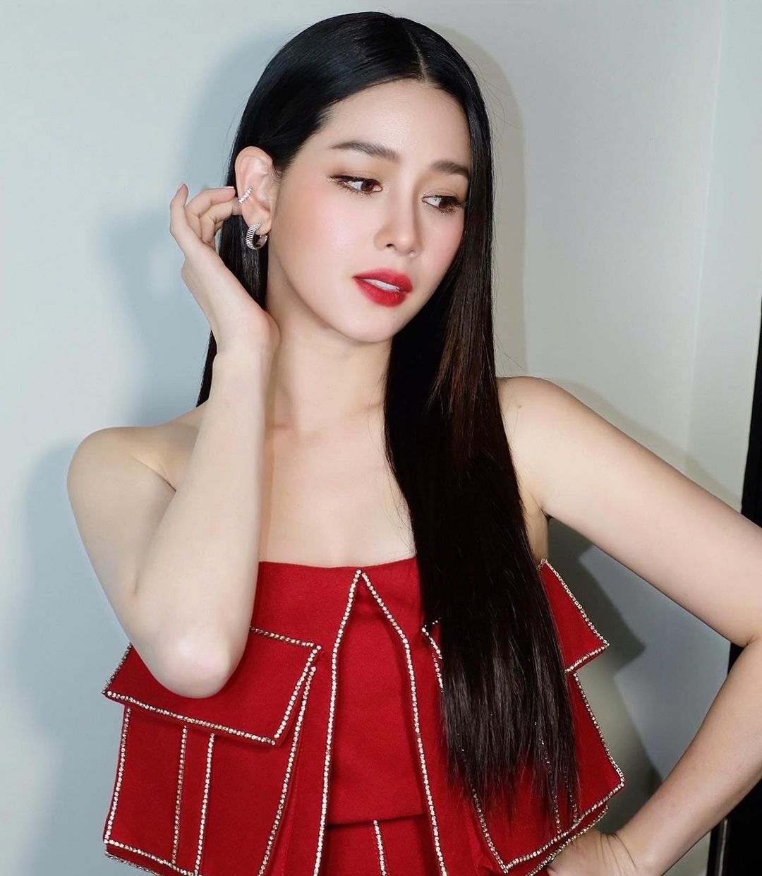 โม - อมีนา พินิจ