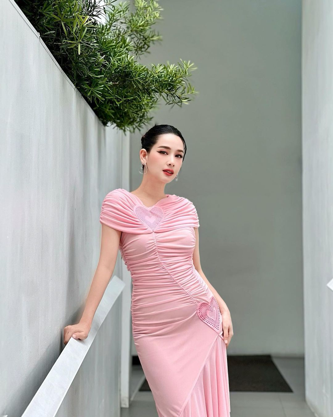 โม - อมีนา พินิจ