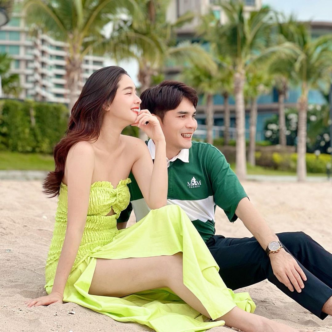 โม - อมีนา พินิจ