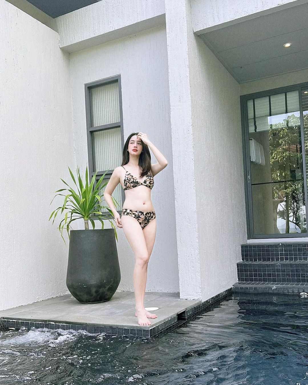 โม - อมีนา พินิจ