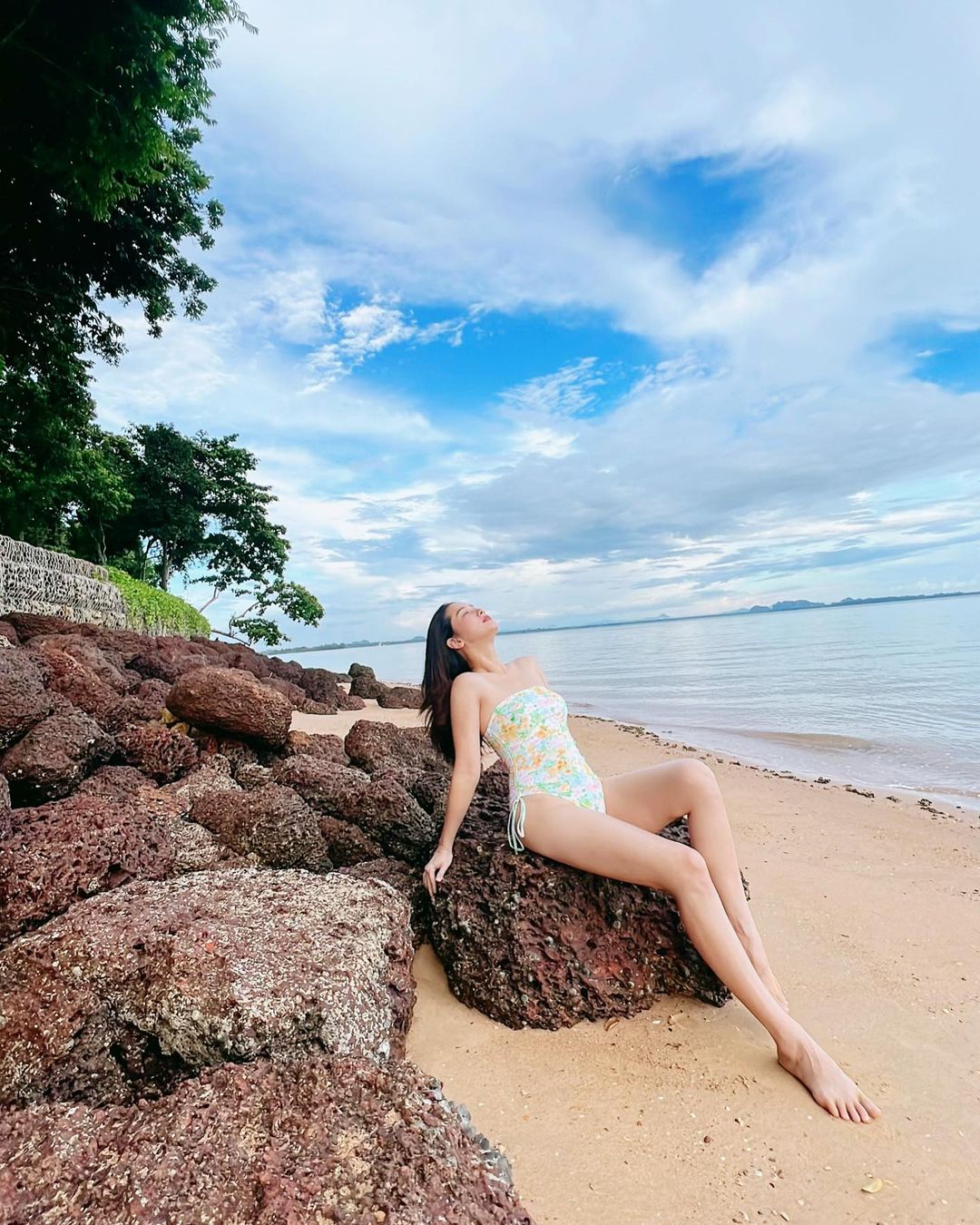 โม - อมีนา พินิจ