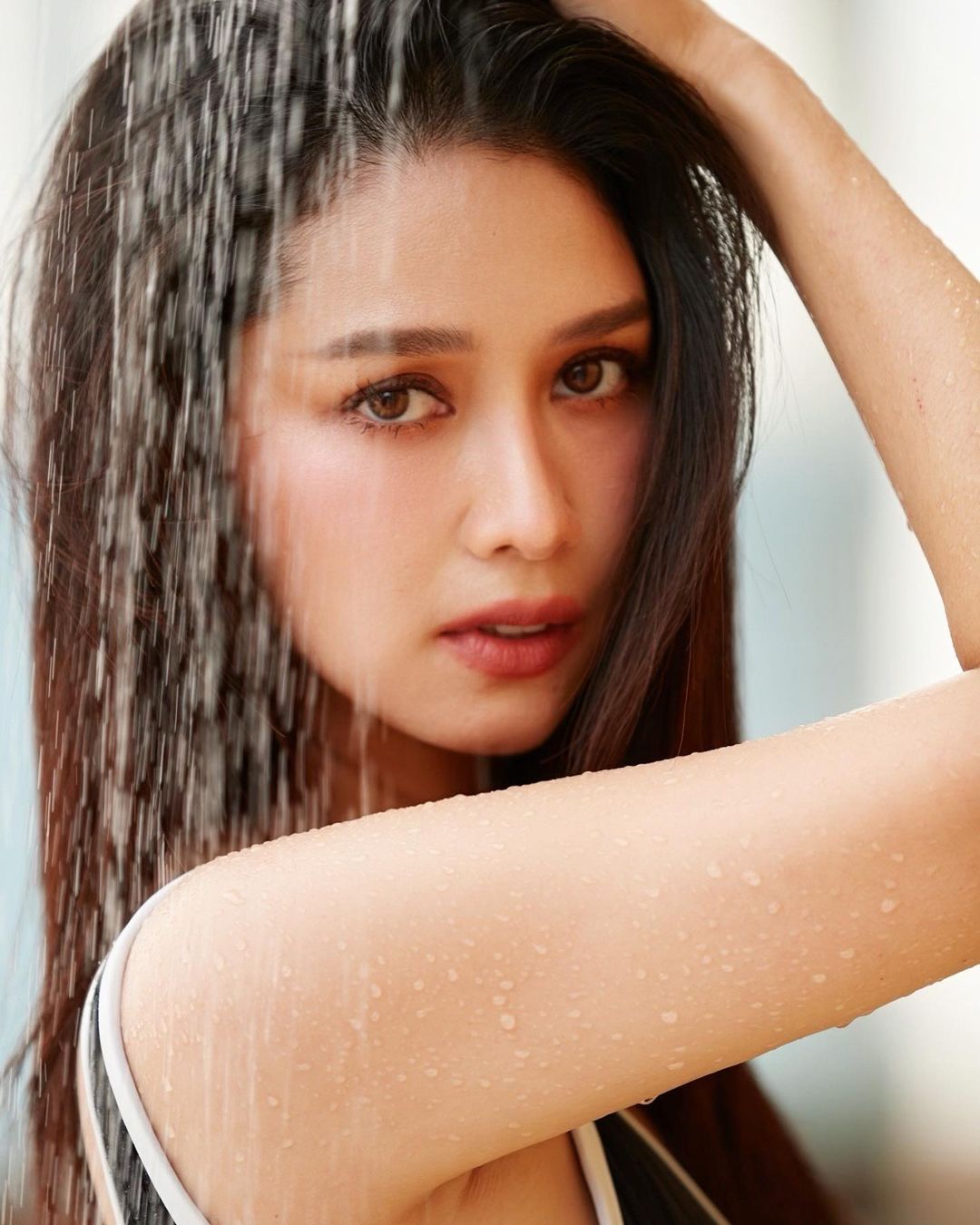 โม - อมีนา พินิจ