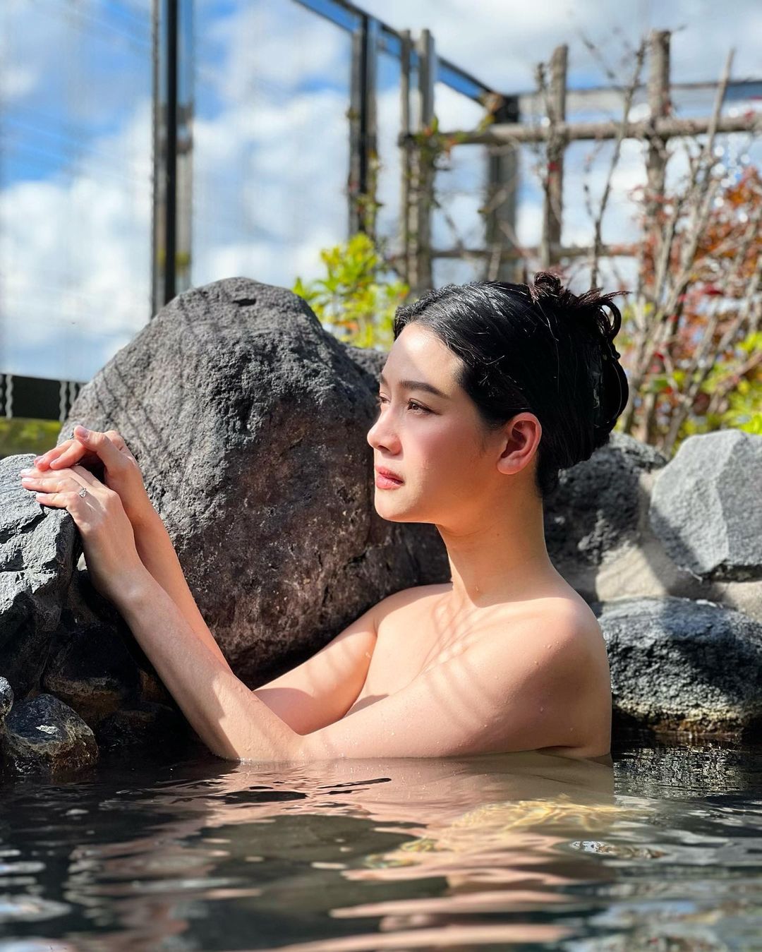 โม - อมีนา พินิจ