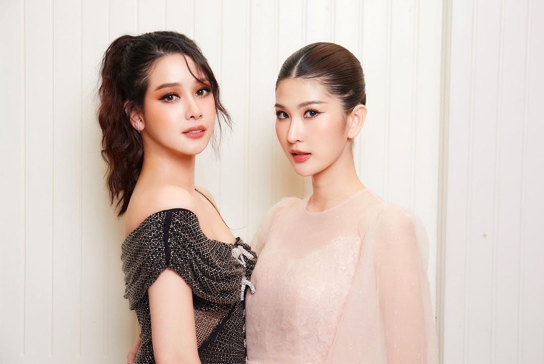โม - อมีนา พินิจ
