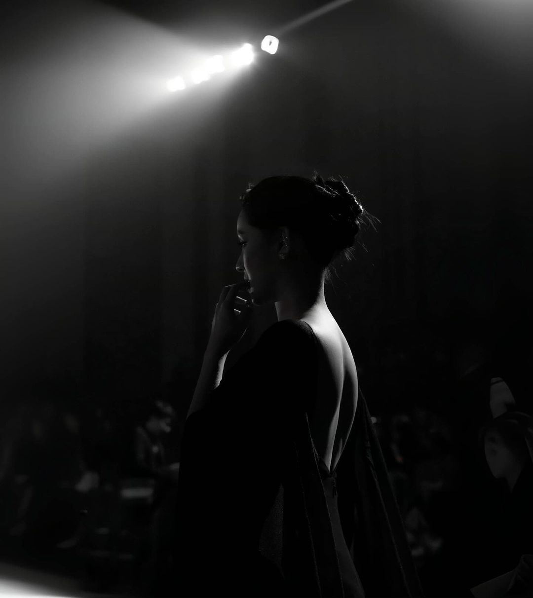 โม - อมีนา พินิจ
