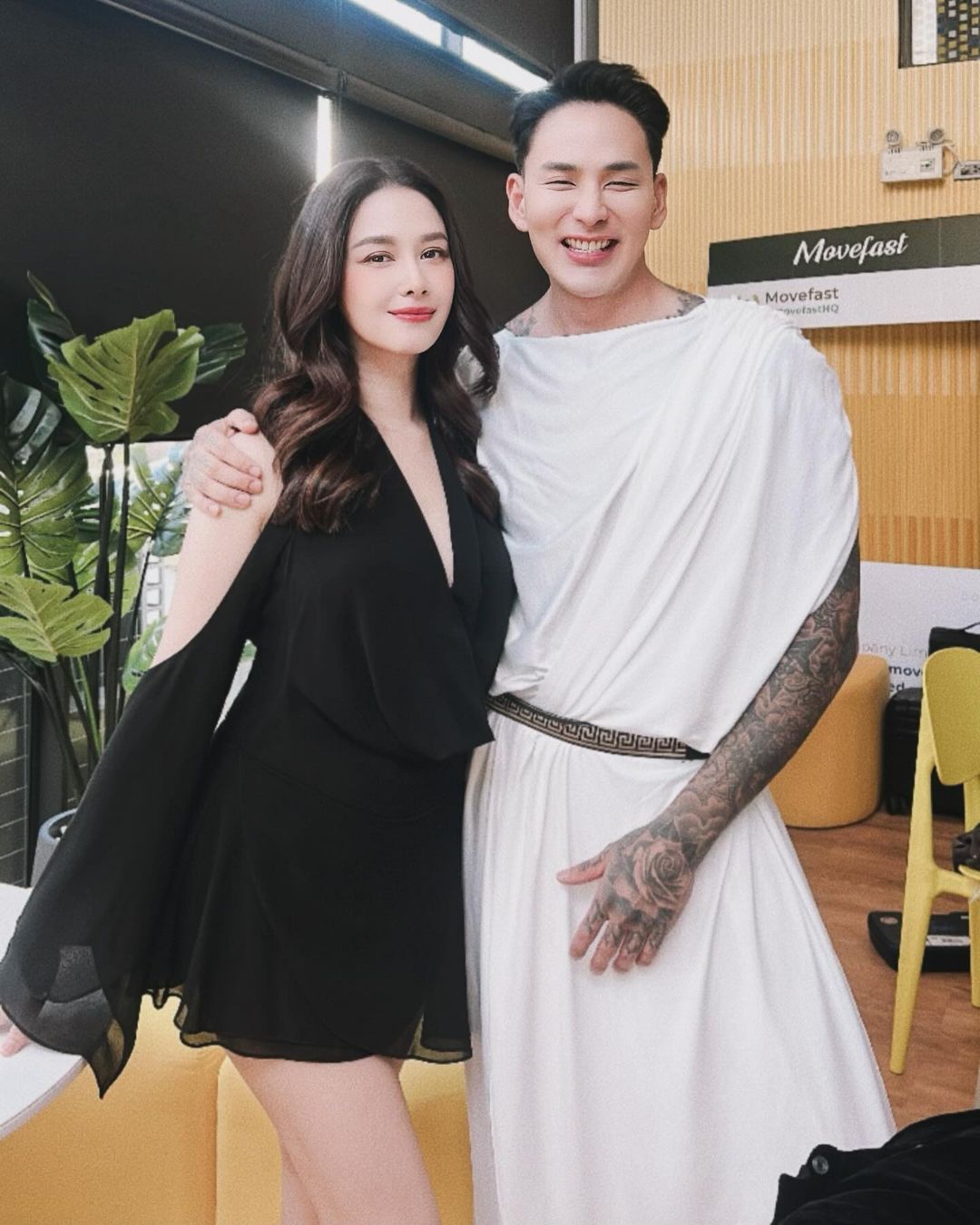 โม - อมีนา พินิจ