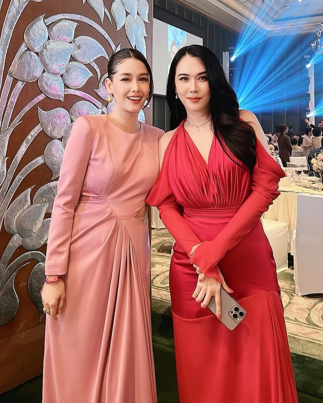 โม - อมีนา พินิจ