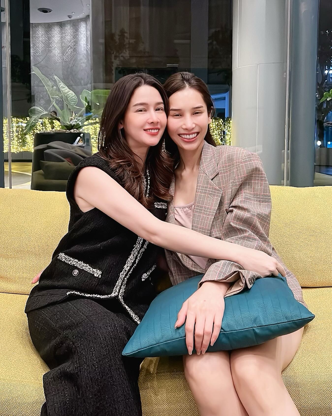 โม - อมีนา พินิจ