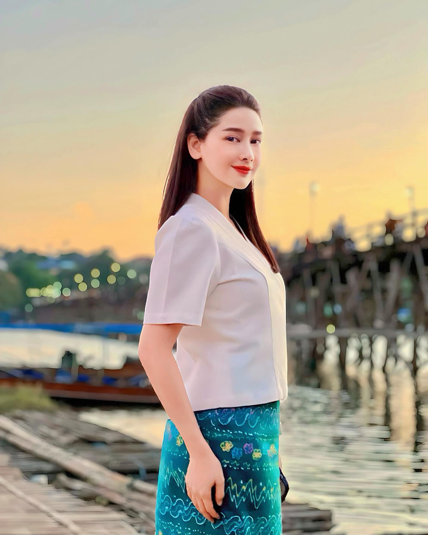 โม - อมีนา พินิจ