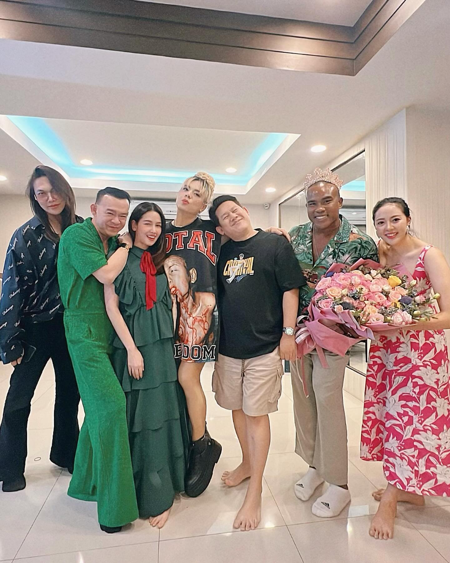 โม - อมีนา พินิจ