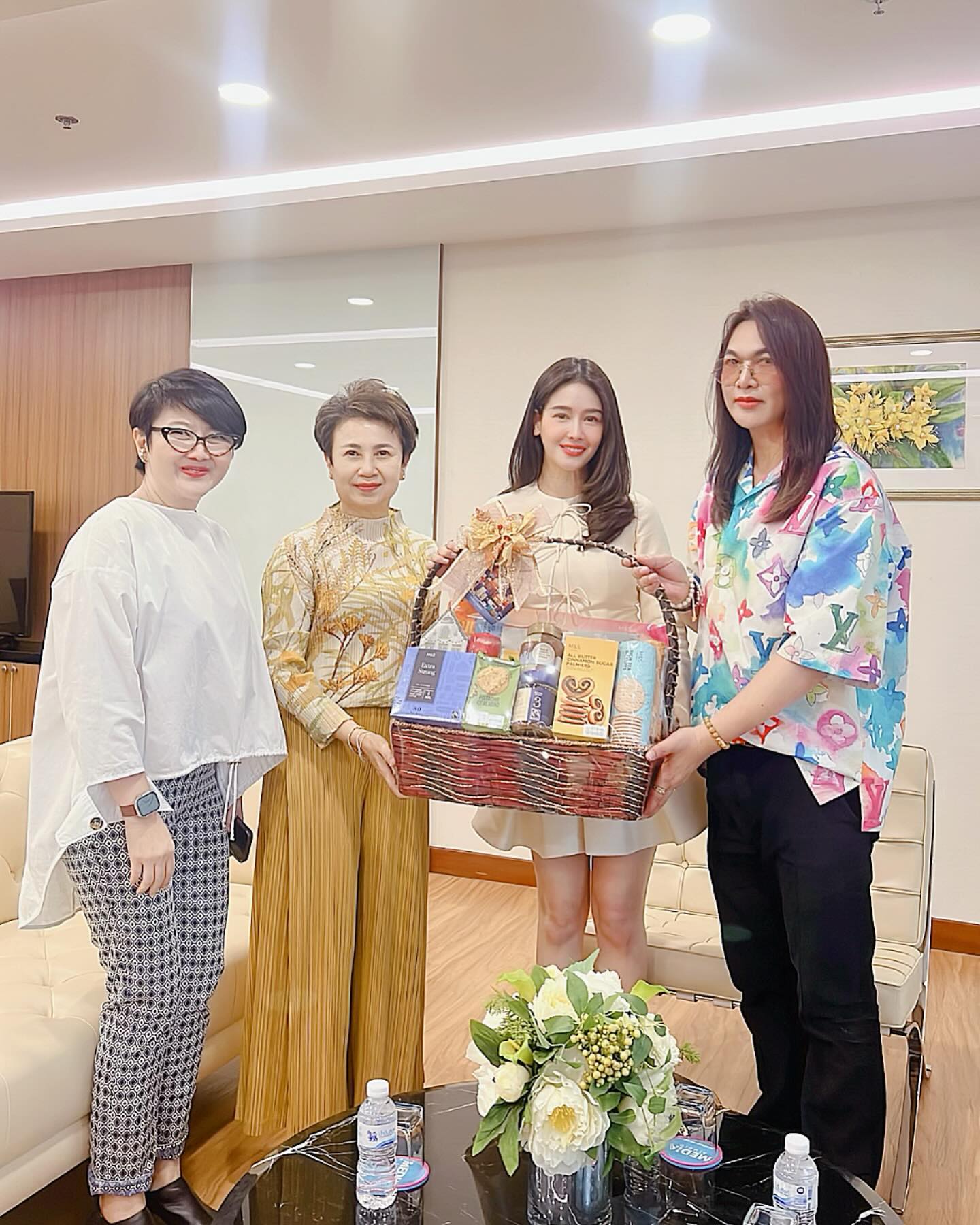 โม - อมีนา พินิจ