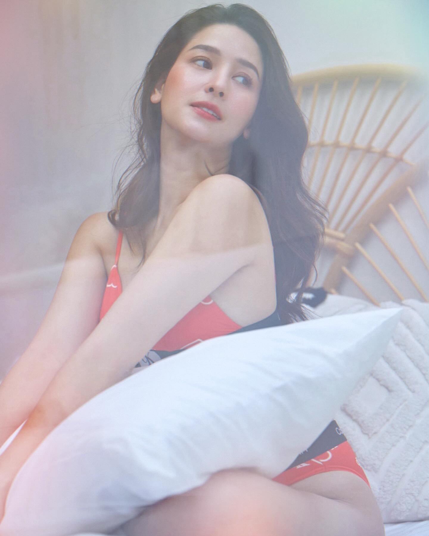 โม - อมีนา พินิจ